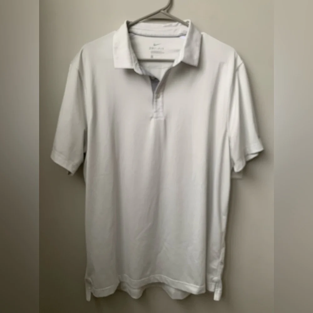 NIKE Men’s Dri-Fit Gray Cream Subtle Stripe Short Sleeve Golf Polo Shirt